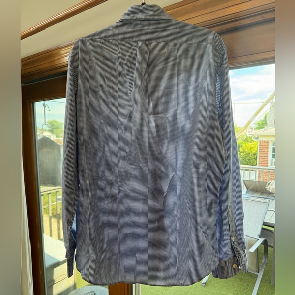 Long sleeve Ralph Lauren dress shirt. Size Large. - Picture 3 of 3